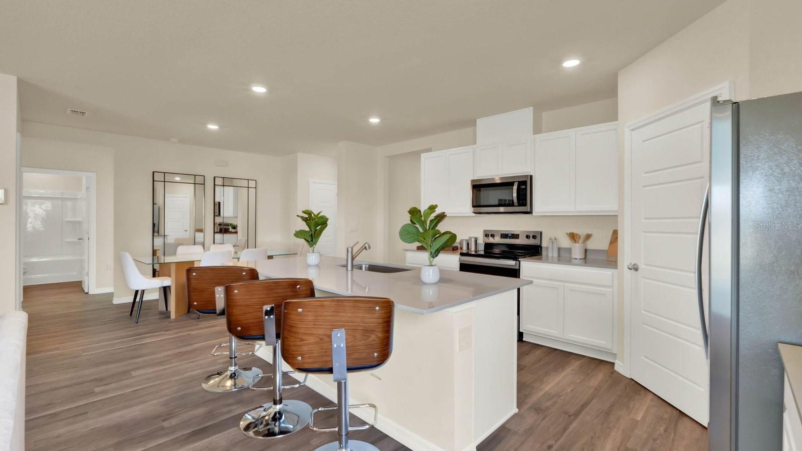 Image 14 of 52 For 984 Champion Rdg Drive