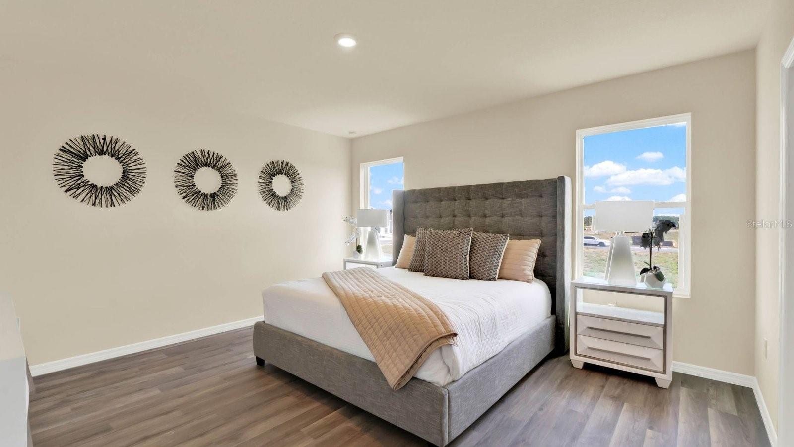 Image 15 of 52 For 984 Champion Rdg Drive