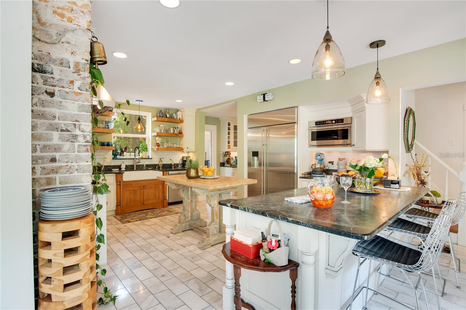 Image 30 of 92 For 614 Lake Avenue