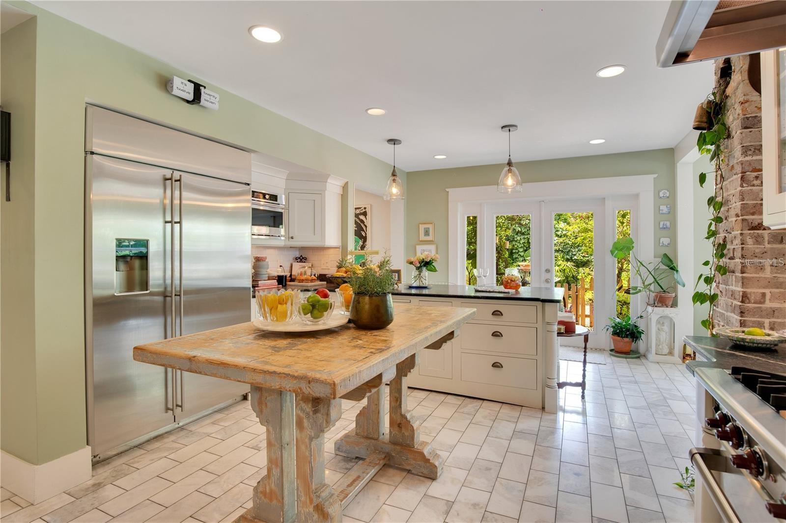 Image 36 of 92 For 614 Lake Avenue