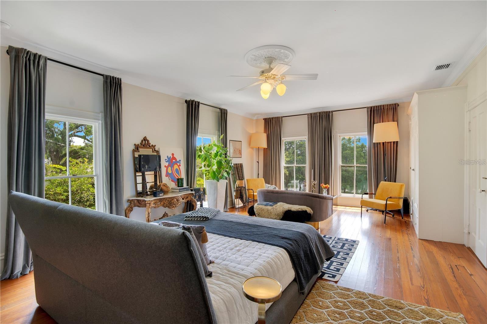 Image 43 of 92 For 614 Lake Avenue