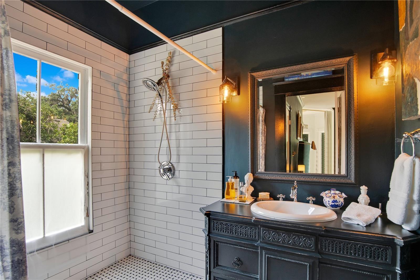 Image 56 of 92 For 614 Lake Avenue