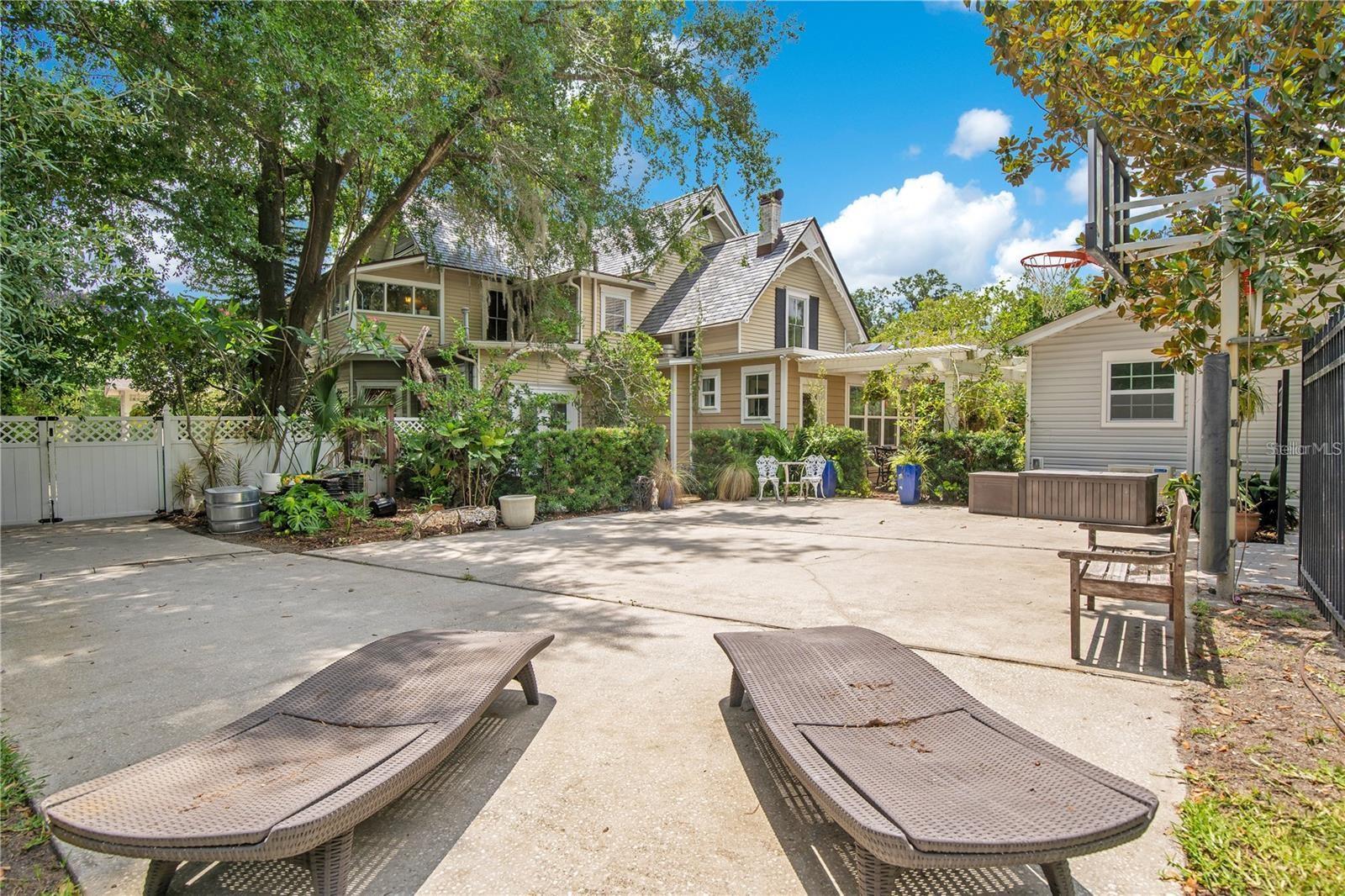 Image 77 of 92 For 614 Lake Avenue