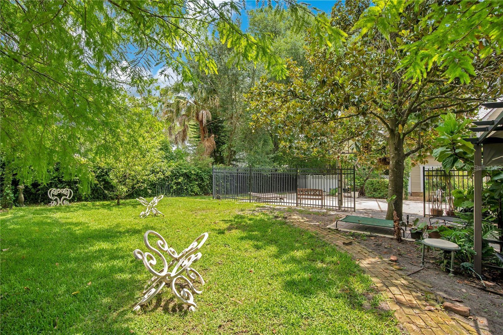 Image 80 of 92 For 614 Lake Avenue