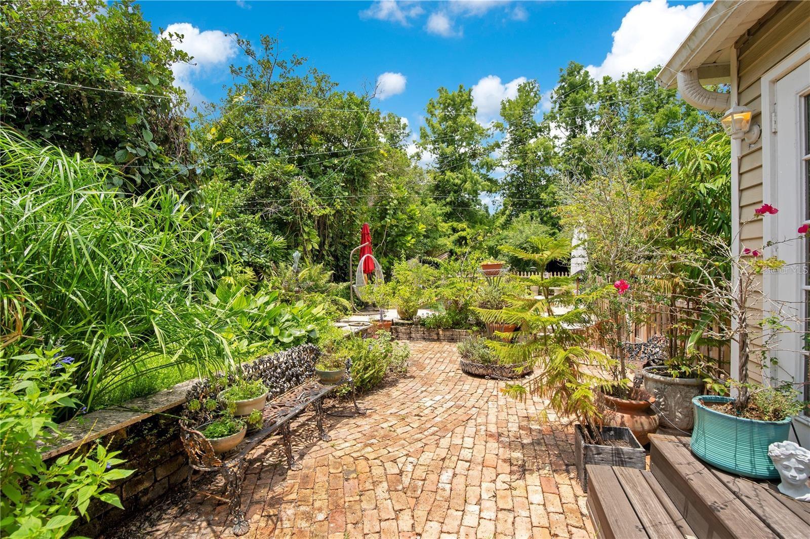 Image 88 of 92 For 614 Lake Avenue