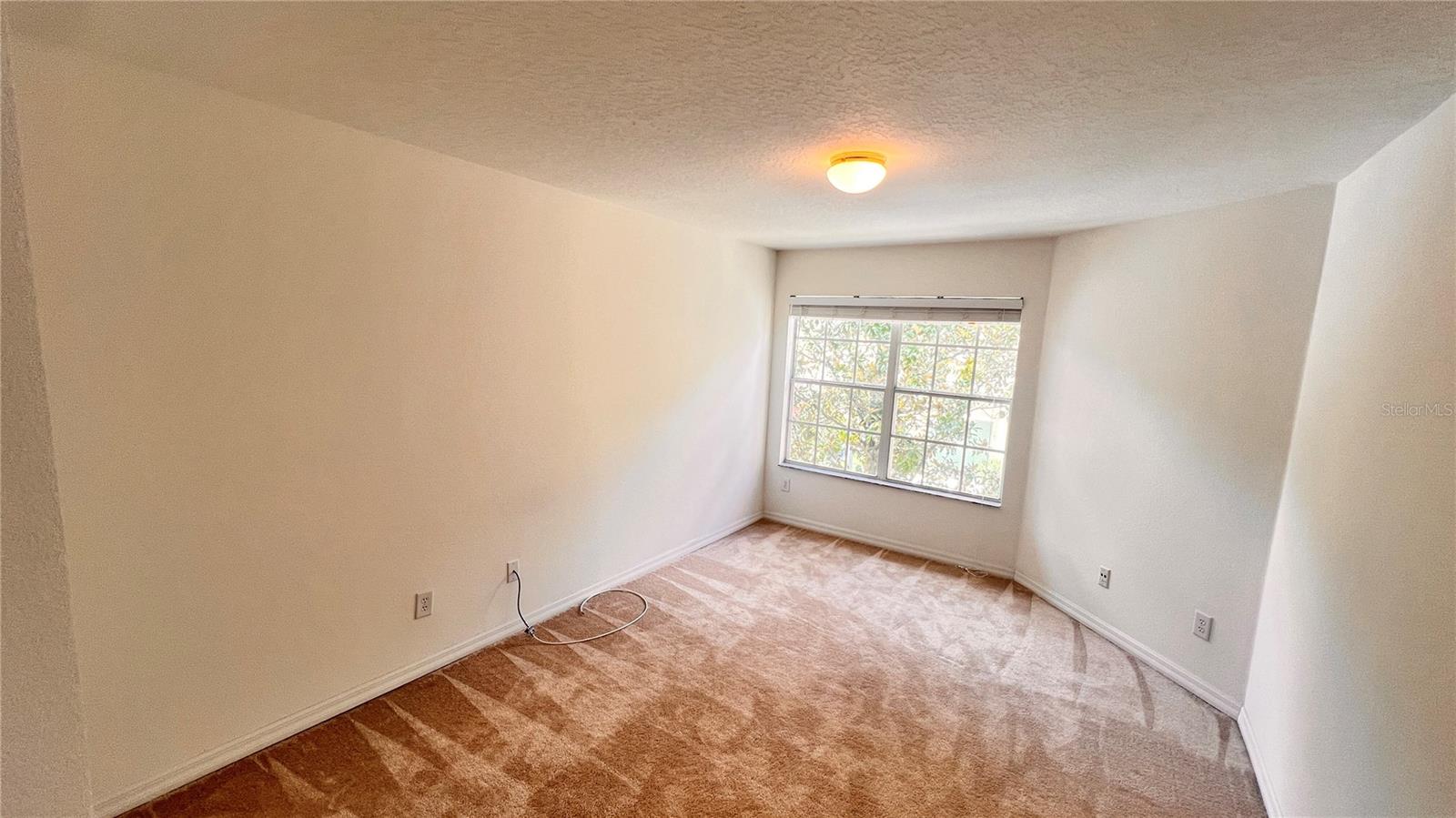 Image 17 of 42 For 3658 Oakdale Circle 200