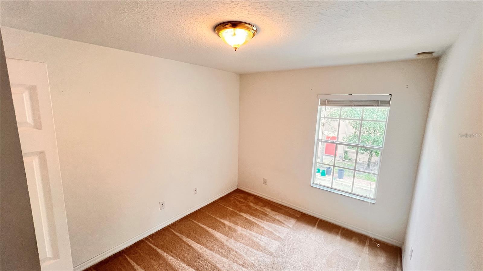 Image 26 of 42 For 3658 Oakdale Circle 200