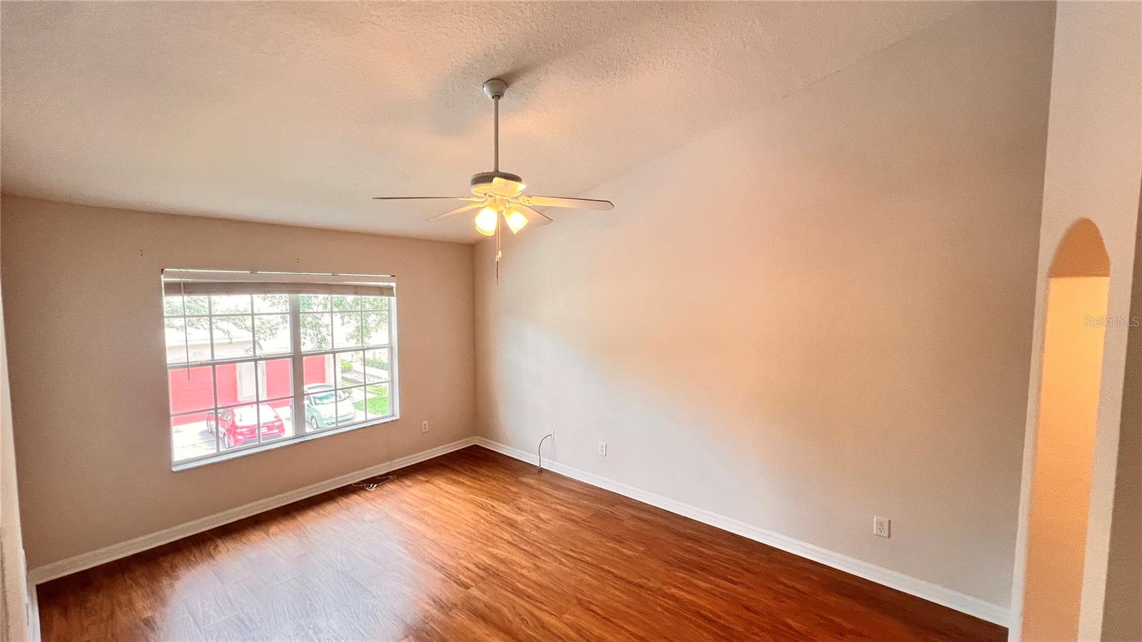 Image 28 of 42 For 3658 Oakdale Circle 200