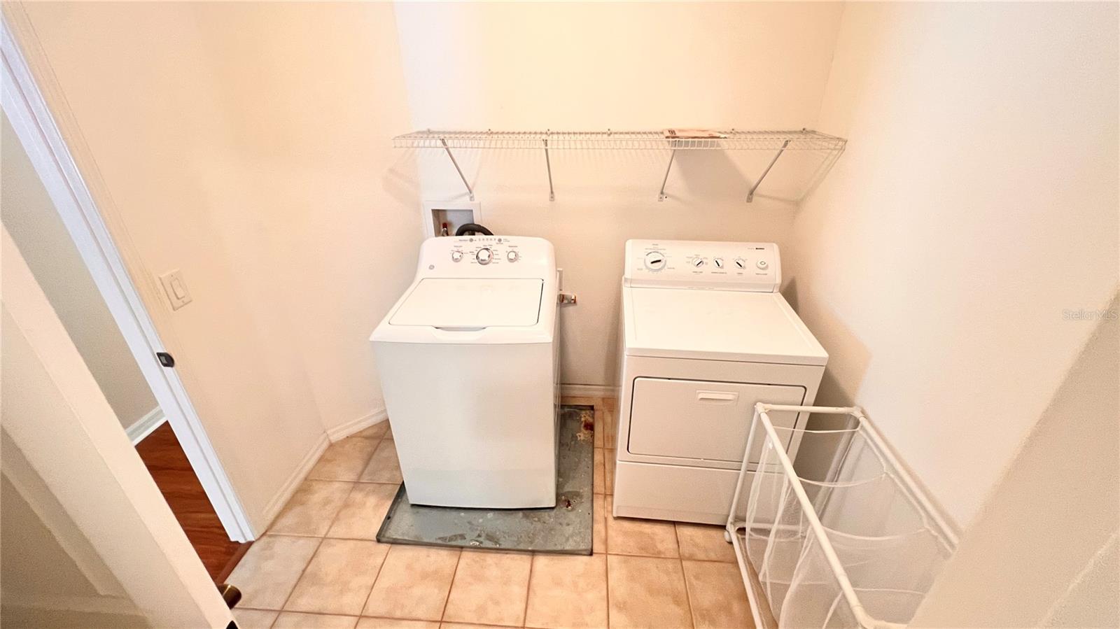 Image 35 of 42 For 3658 Oakdale Circle 200