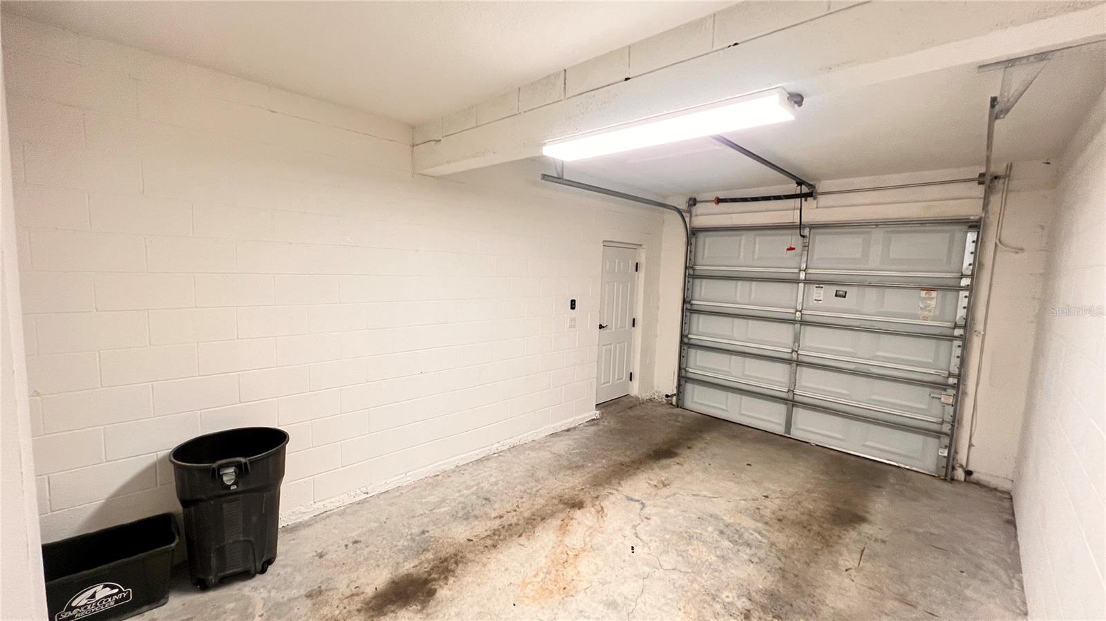 Image 38 of 42 For 3658 Oakdale Circle 200