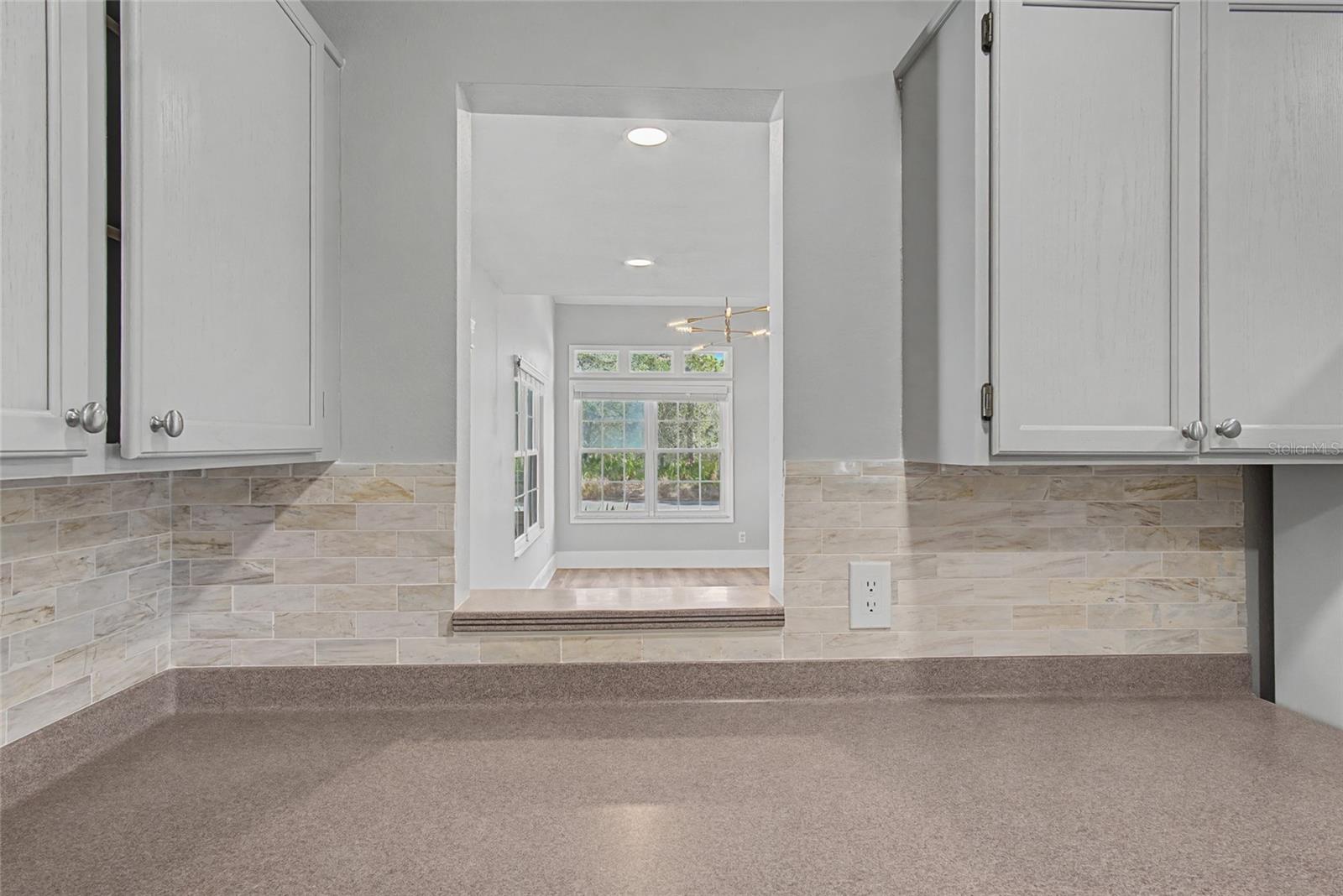 Image 13 of 36 For 11462 Commercial Street