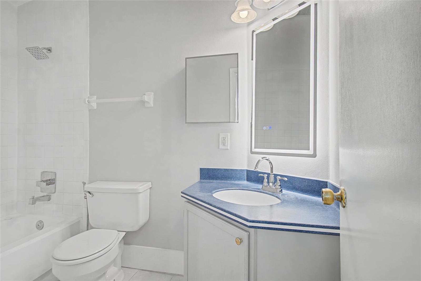 Image 30 of 36 For 11462 Commercial Street