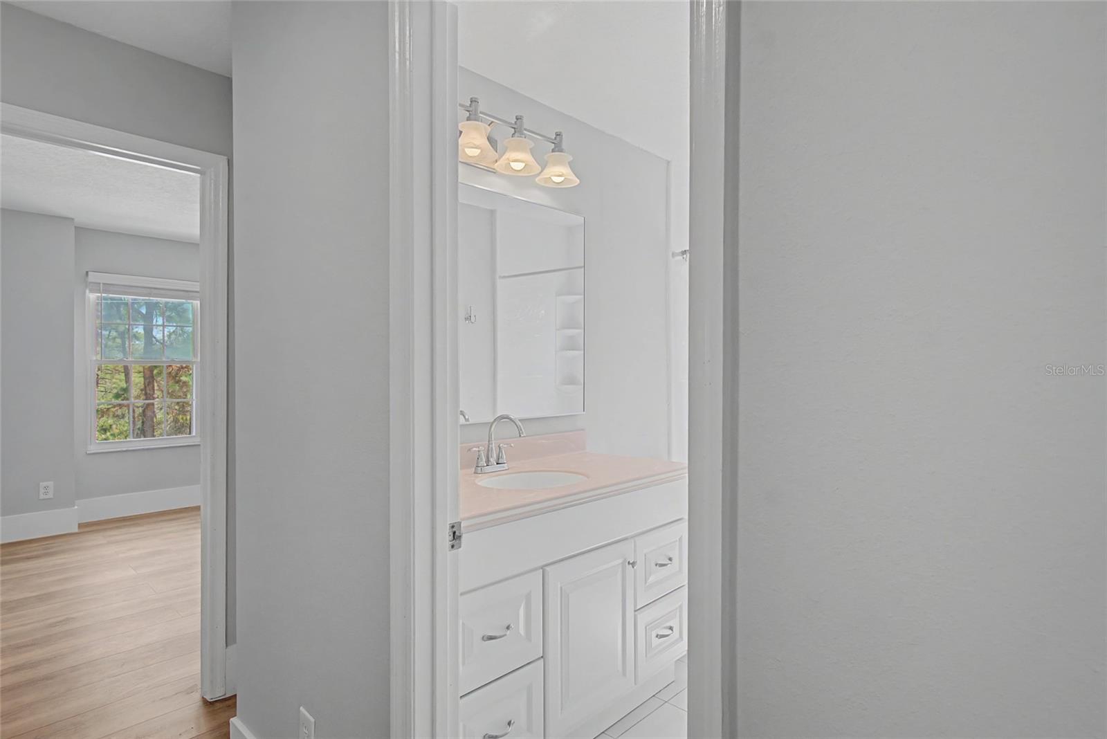 Image 34 of 36 For 11462 Commercial Street