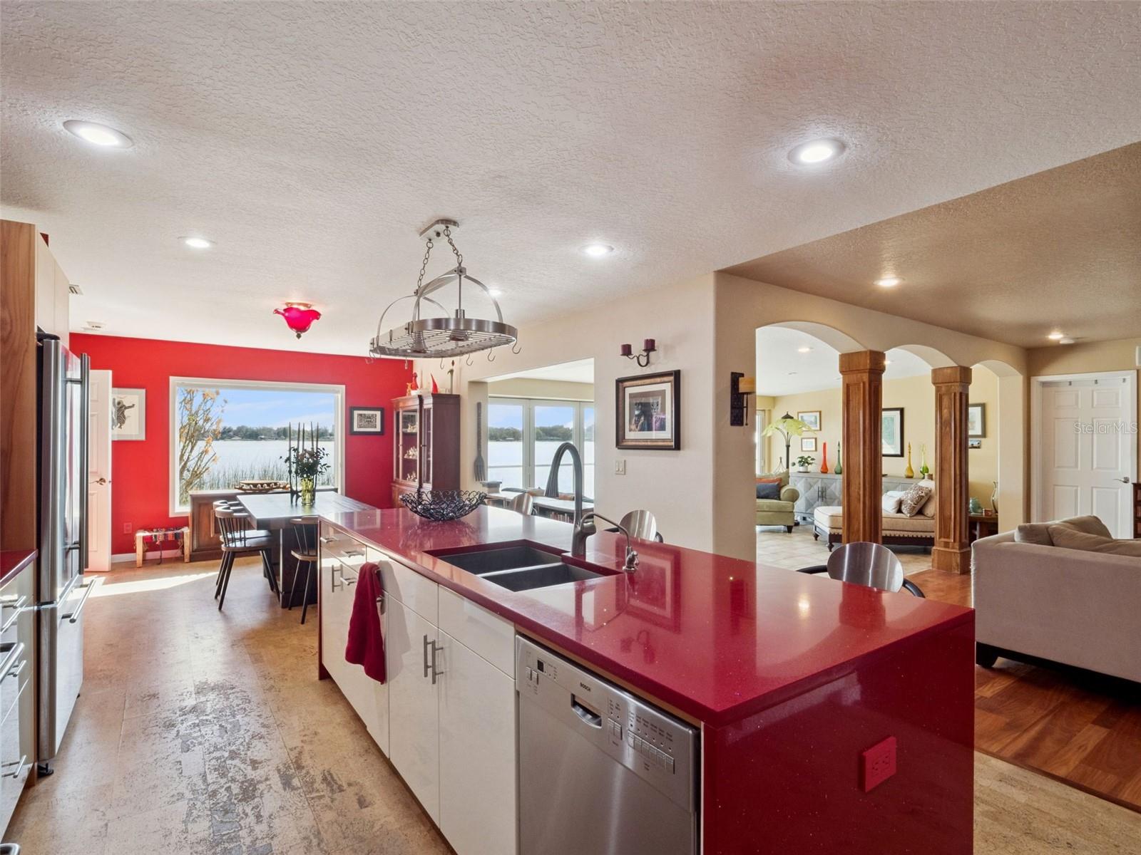 Image 10 of 42 For 894 Lake Holden Point