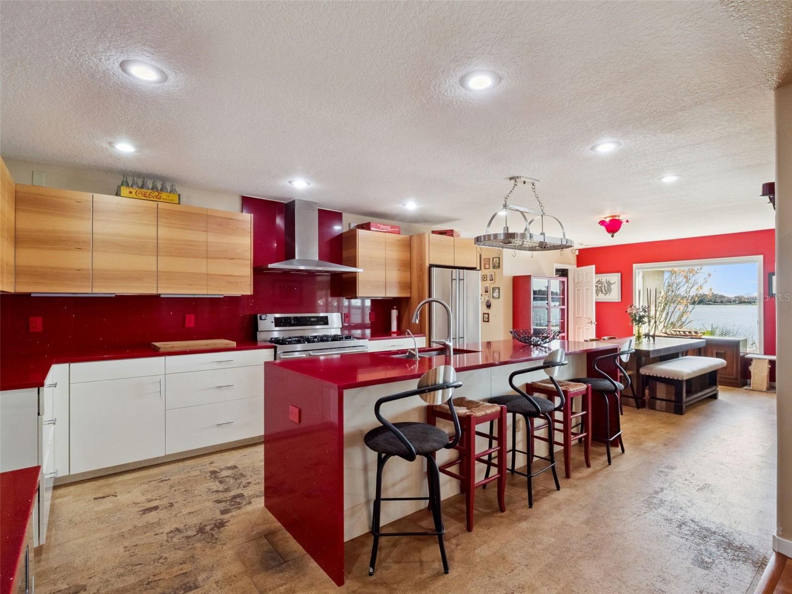 Image 11 of 42 For 894 Lake Holden Point