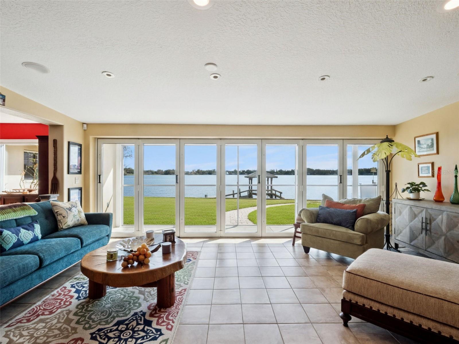 Image 13 of 42 For 894 Lake Holden Point