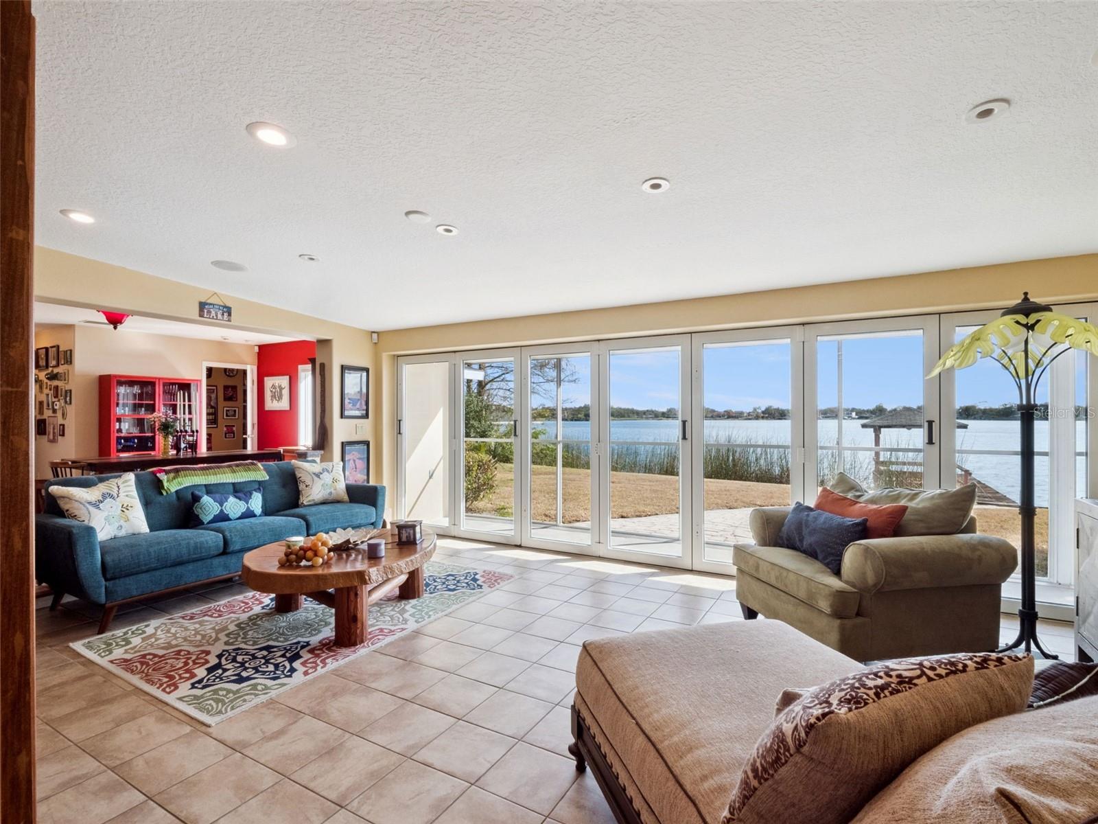 Image 17 of 42 For 894 Lake Holden Point