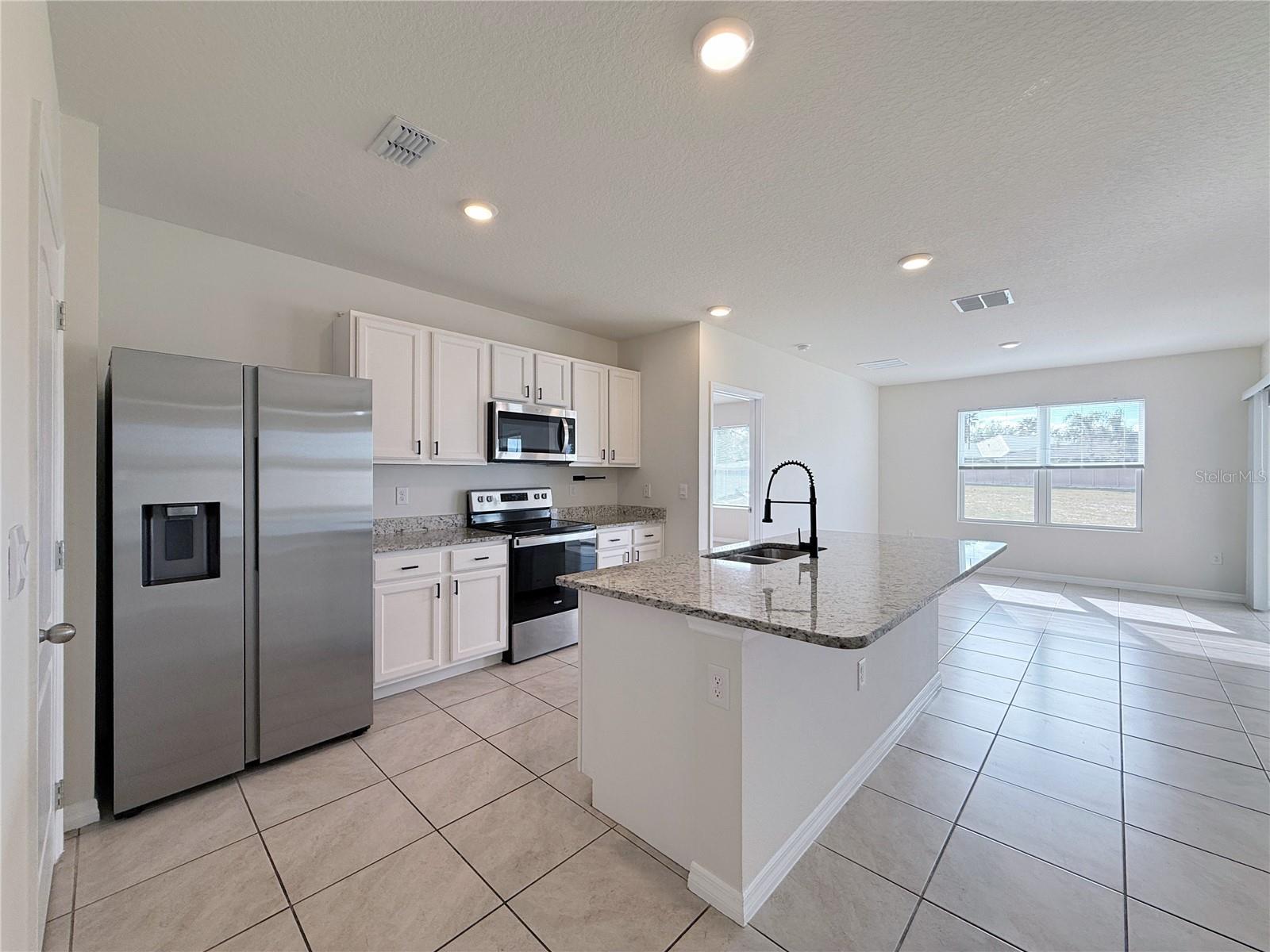 Image 4 of 24 For 2703 Rowan Street