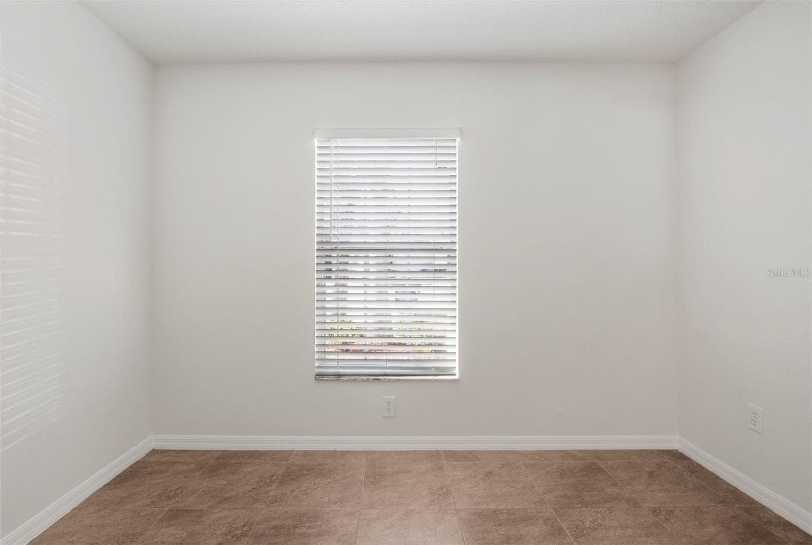 Image 13 of 30 For 3306 Hoylake Court