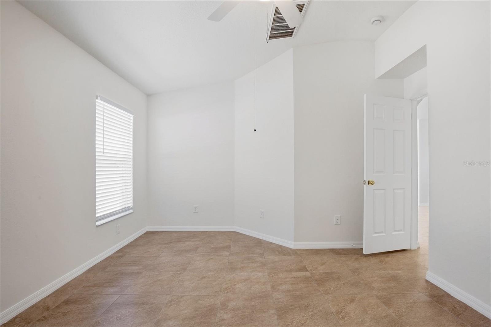 Image 16 of 30 For 3306 Hoylake Court