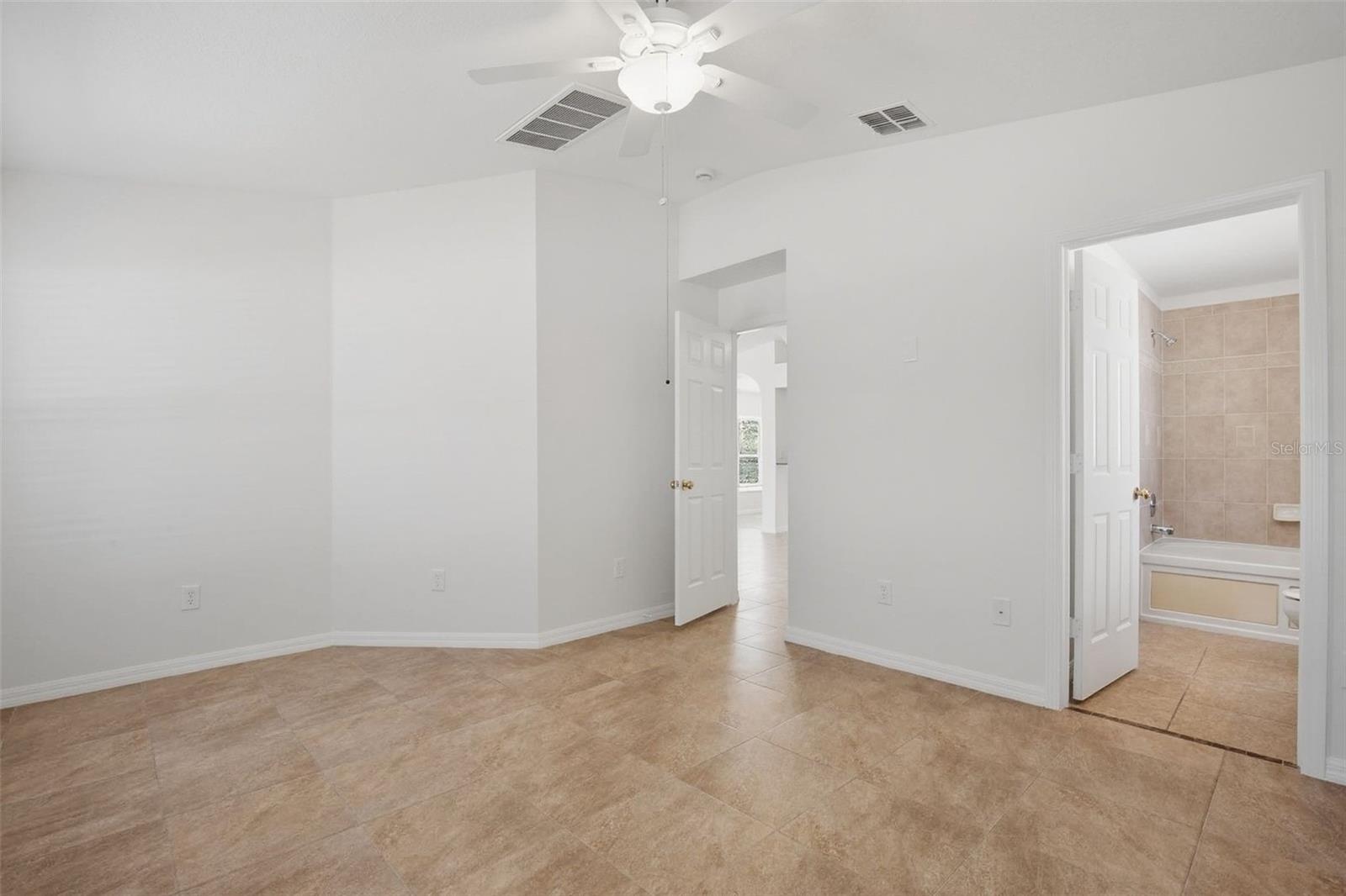 Image 18 of 30 For 3306 Hoylake Court