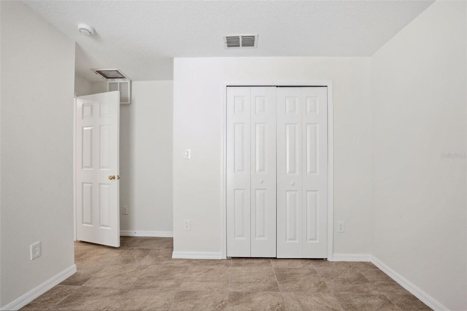 Image 22 of 30 For 3306 Hoylake Court