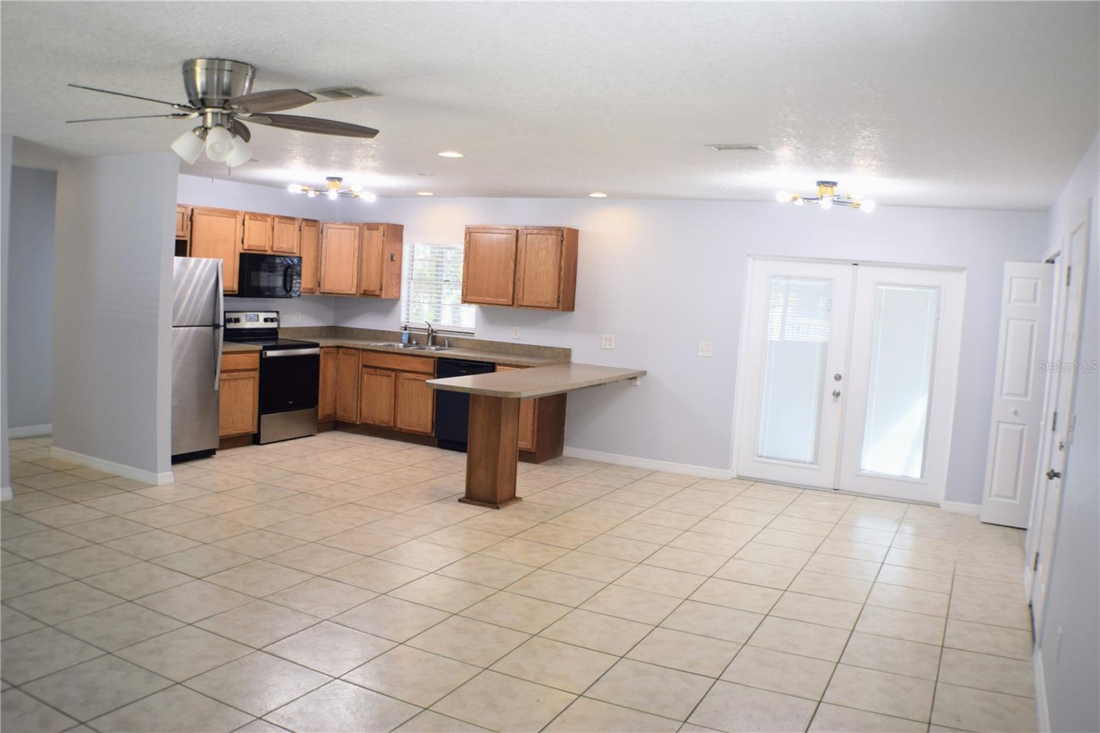 Image 5 of 21 For 3065 Lowery Drive