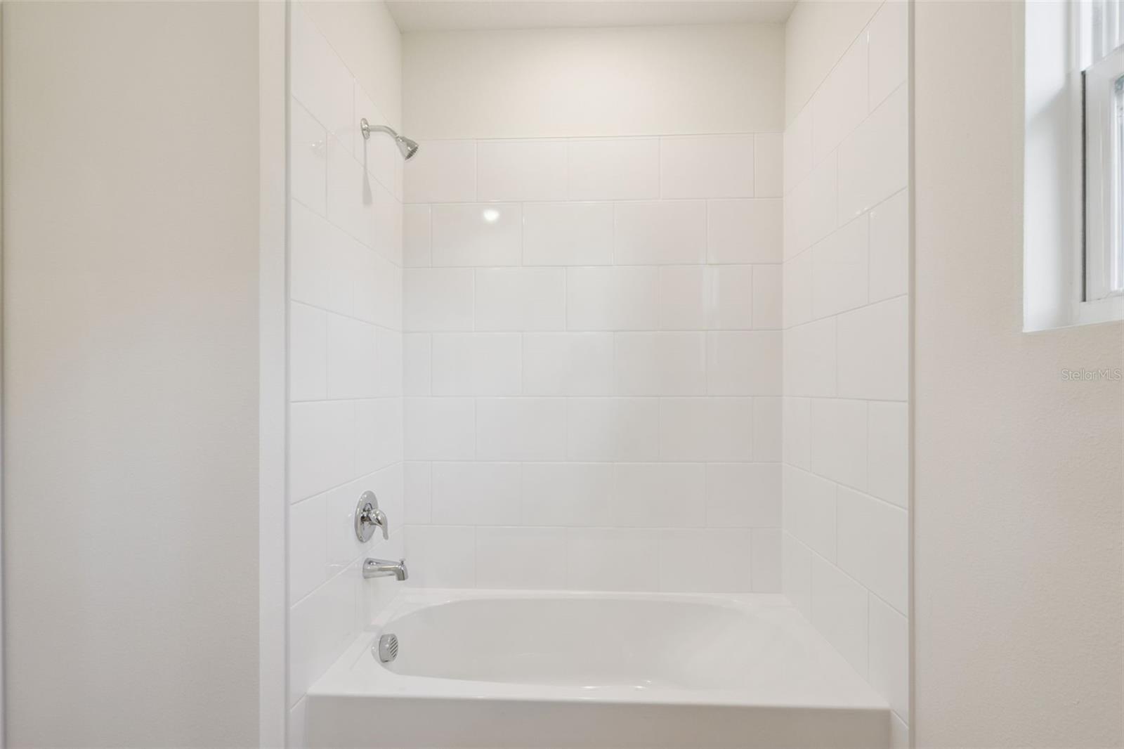 Image 7 of 38 For 1080 Morfontaine Street