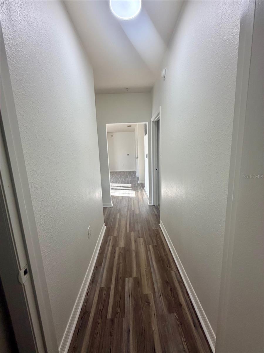 Image 9 of 14 For 122 Vista Verdi Circle 228