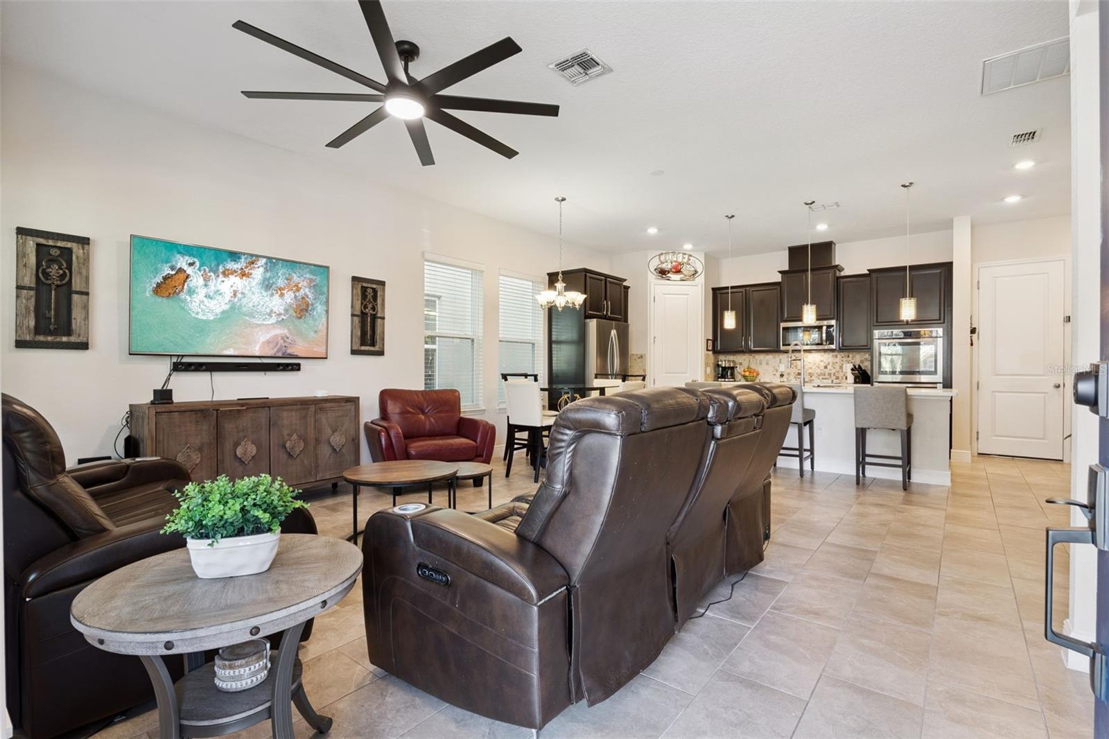 Image 12 of 83 For 9360 Meadow Hunt Way