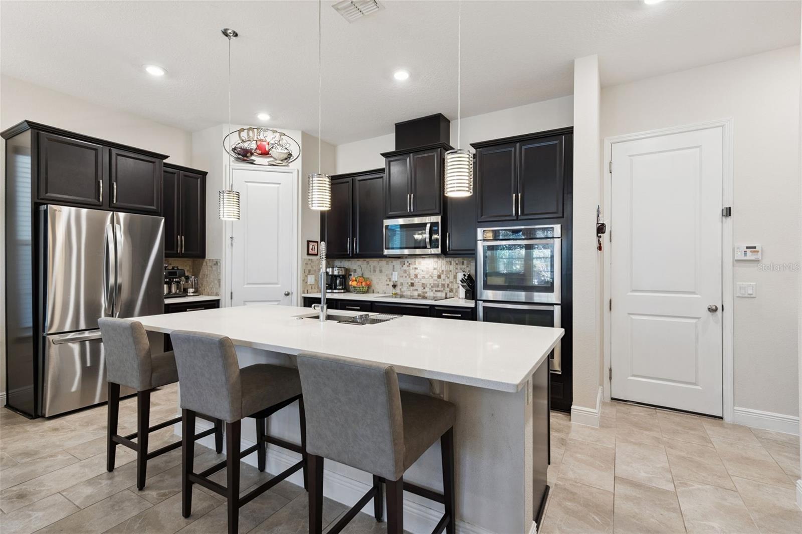 Image 16 of 83 For 9360 Meadow Hunt Way