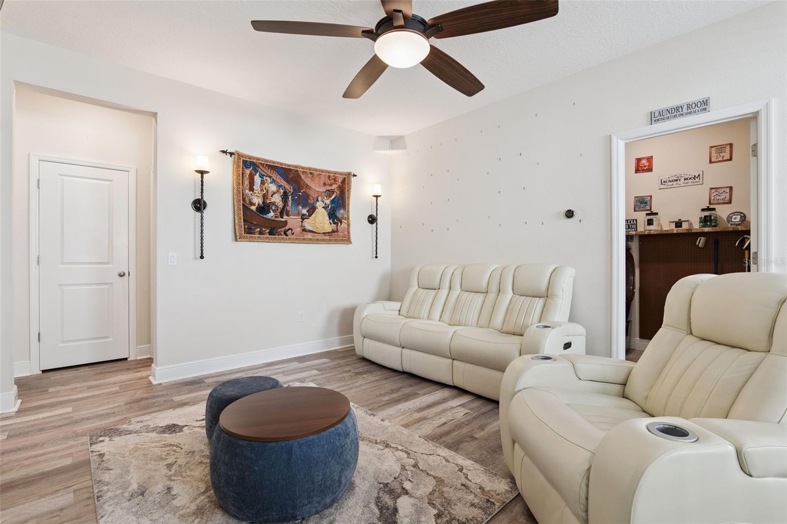 Image 26 of 83 For 9360 Meadow Hunt Way