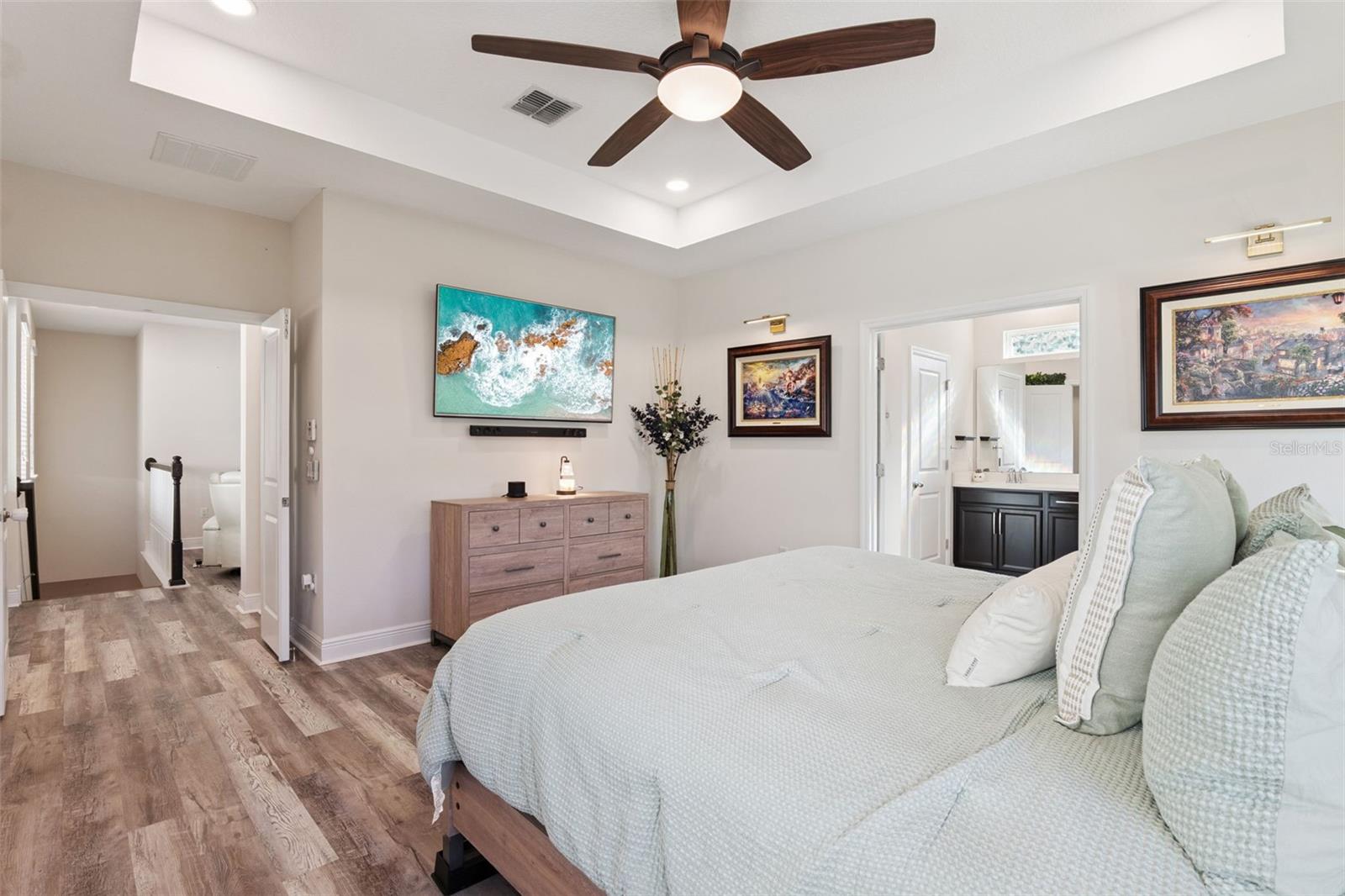 Image 37 of 83 For 9360 Meadow Hunt Way