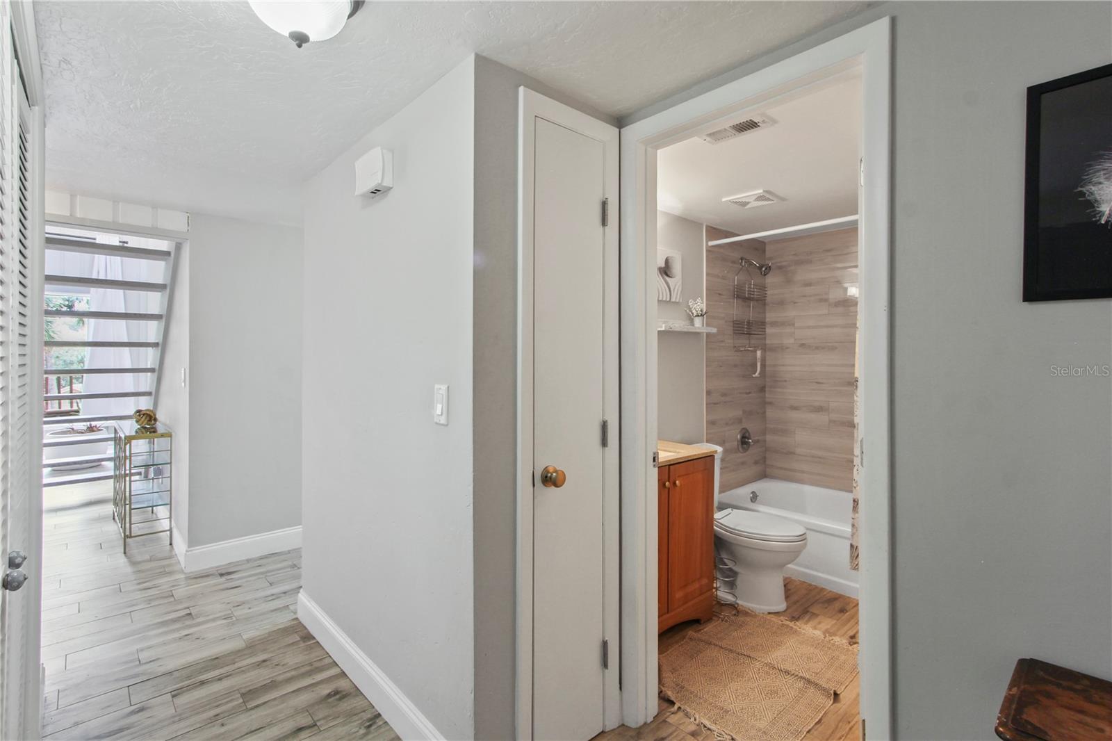 Image 18 of 43 For 204 Tomoka Trail 204