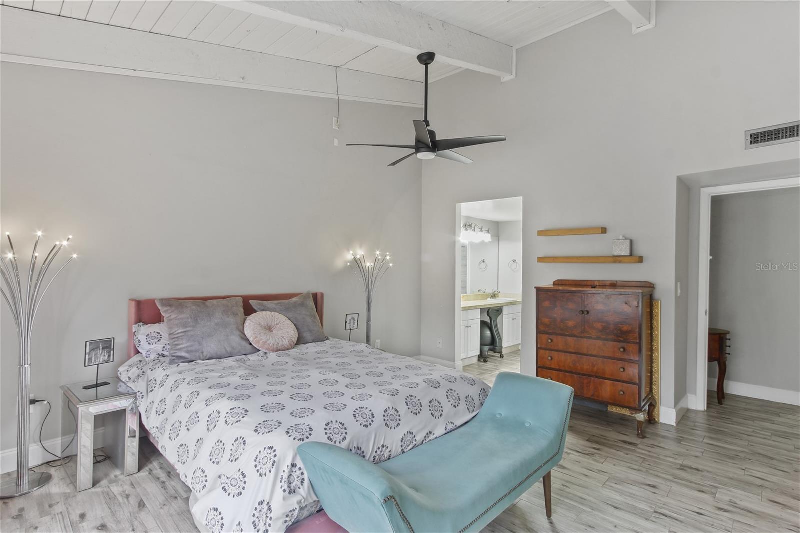 Image 9 of 43 For 204 Tomoka Trail 204