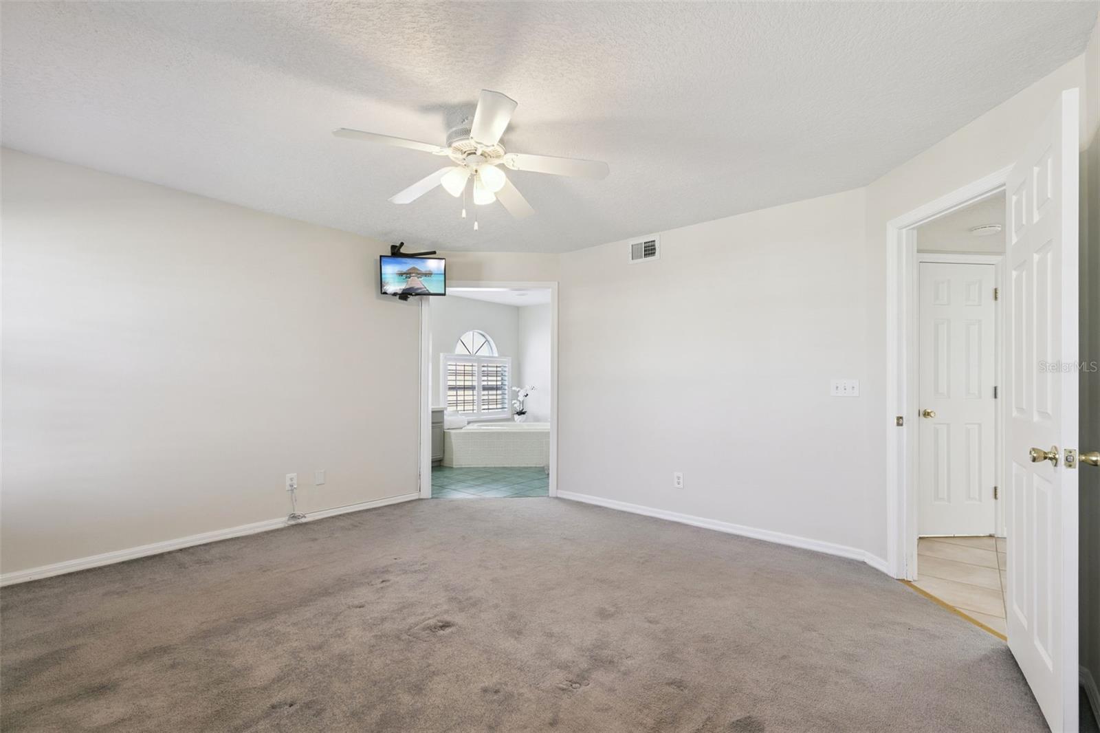 Image 19 of 39 For 1044 Big Oaks Boulevard