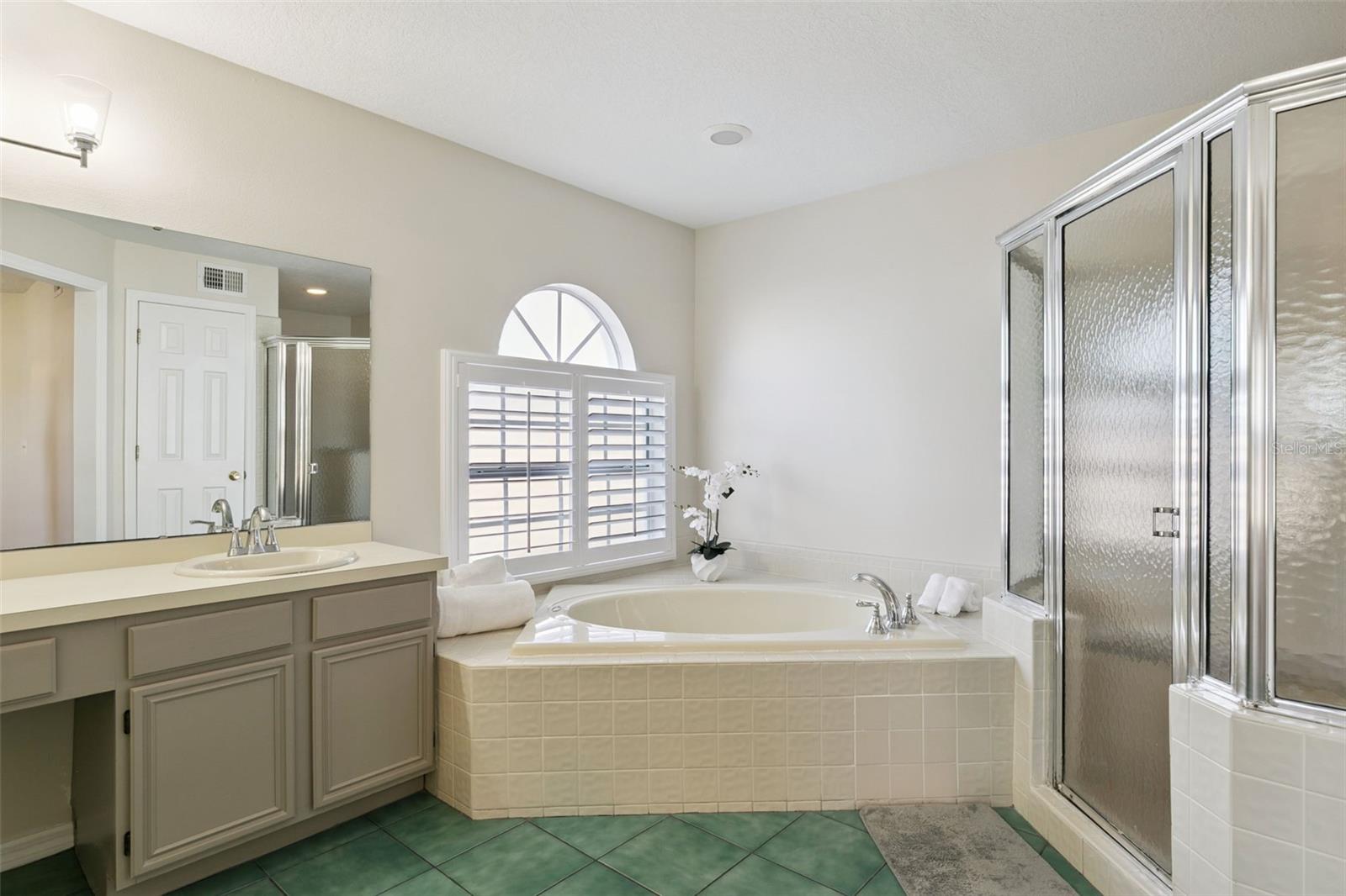 Image 22 of 39 For 1044 Big Oaks Boulevard