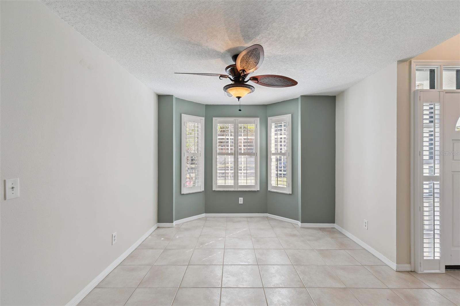 Image 5 of 39 For 1044 Big Oaks Boulevard