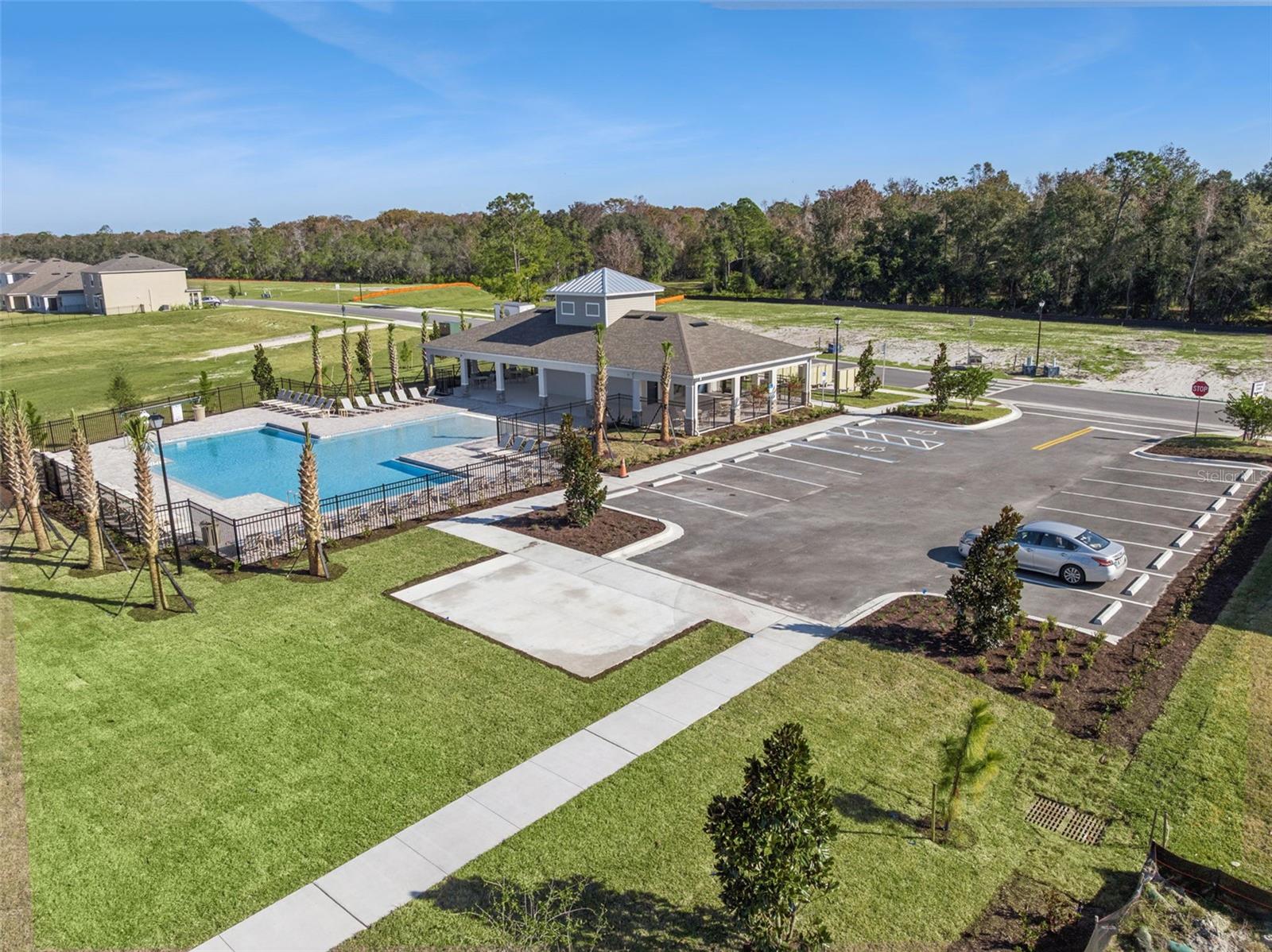 Image 27 of 48 For 1084 Morfontaine Street