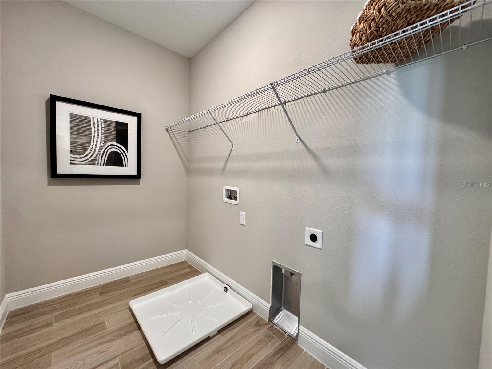 Image 32 of 38 For 2928 Voyager Avenue