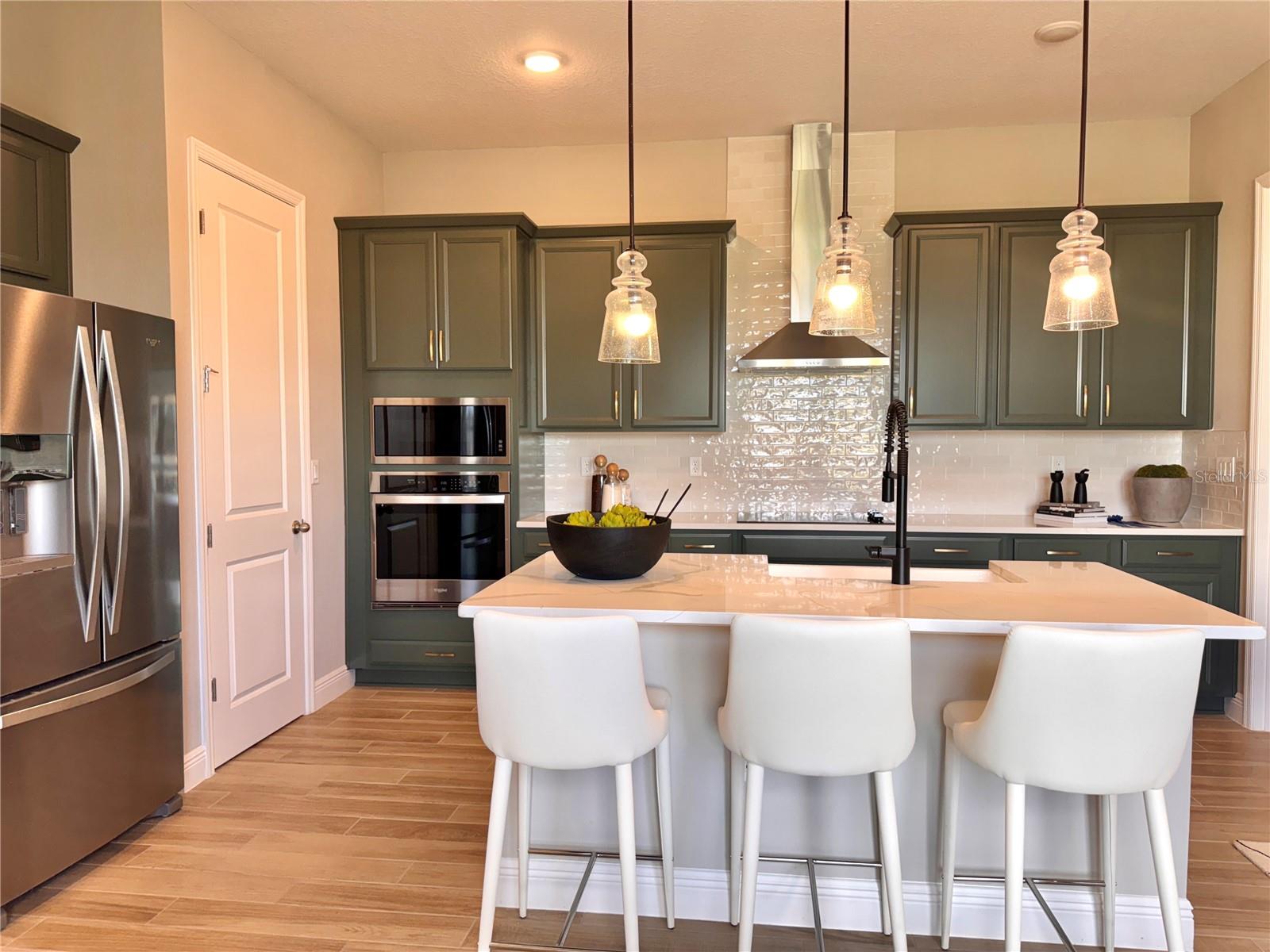 Image 9 of 38 For 2928 Voyager Avenue