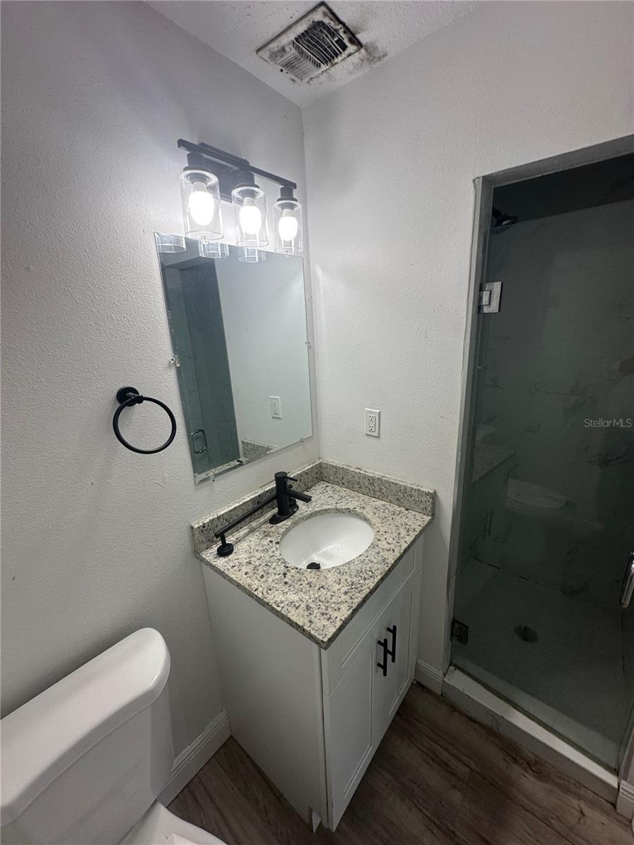 Image 19 of 20 For 5064 Downing Street 4