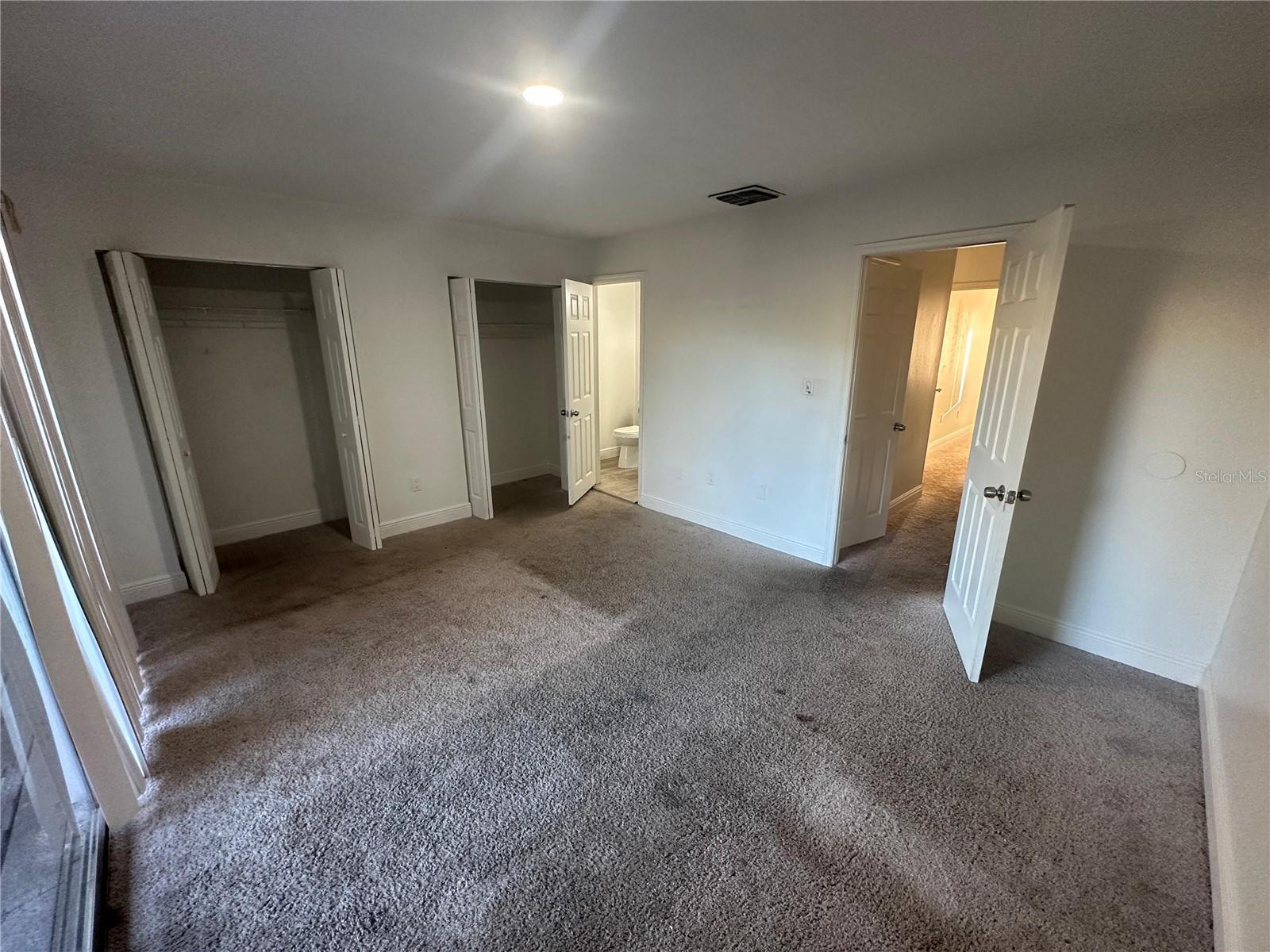 Image 9 of 20 For 5064 Downing Street 4