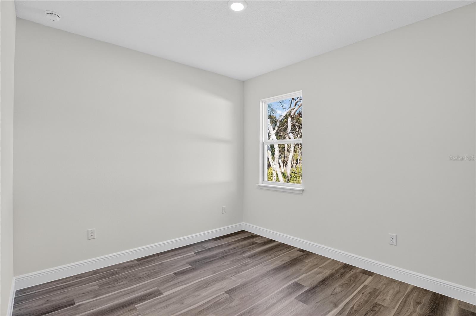 Image 16 of 23 For 8162 Maltese Drive