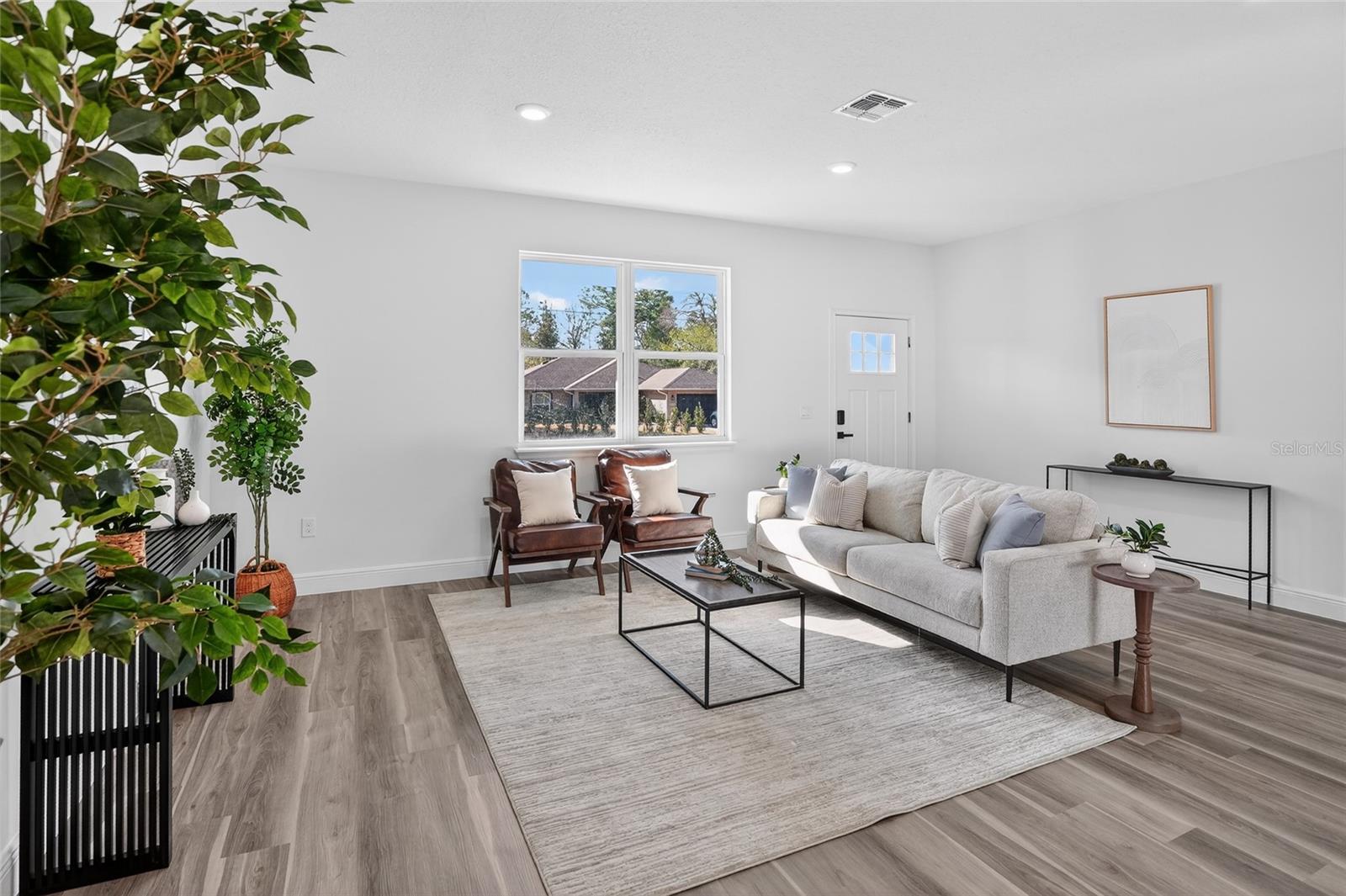 Image 4 of 23 For 8162 Maltese Drive