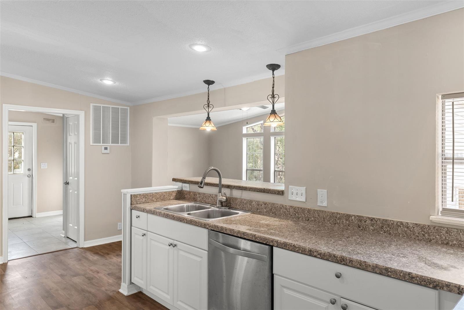 Image 16 of 41 For 6682 156th Place