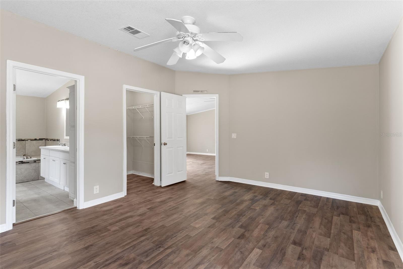 Image 22 of 41 For 6682 156th Place