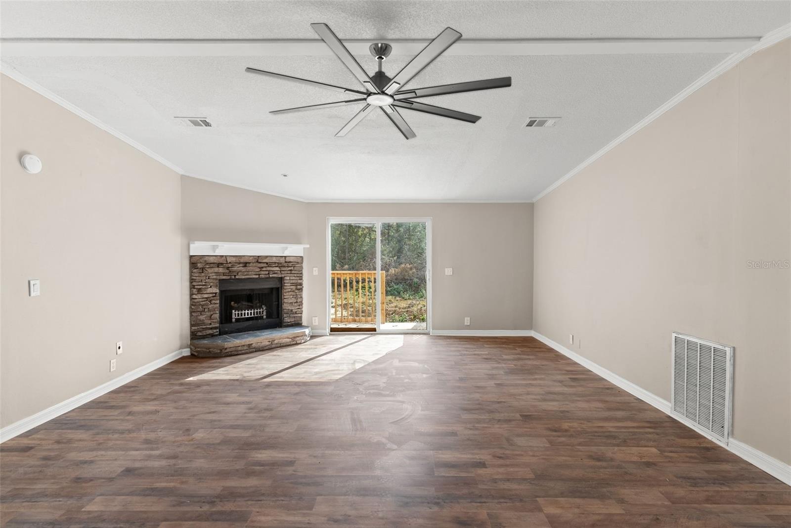 Image 8 of 41 For 6682 156th Place