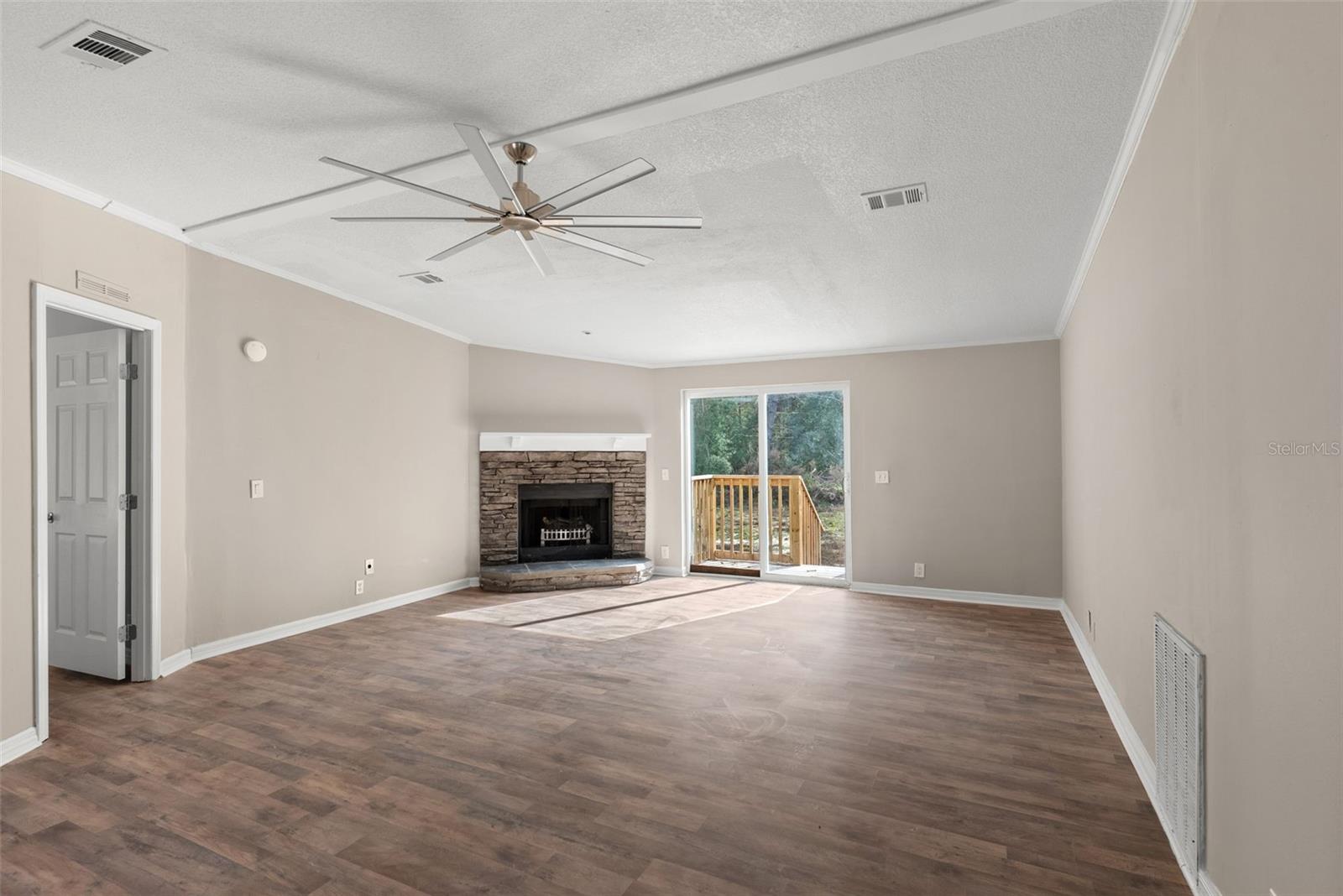 Image 9 of 41 For 6682 156th Place