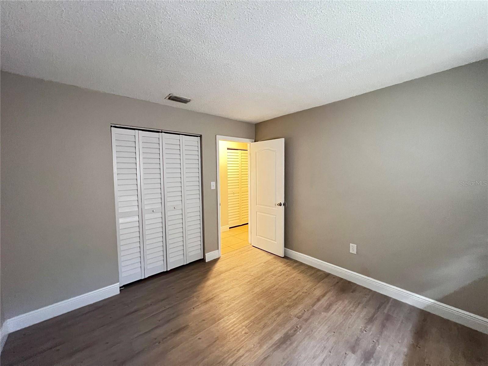 Image 11 of 16 For 2000 43rd Street 1